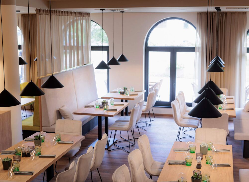 bbh restaurant fta 2507 10 2b68c834